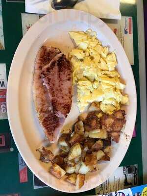 Four Sisters Owl Diner