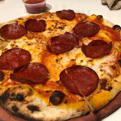 Zaza Fine Salad & Wood Oven Pizza Co.