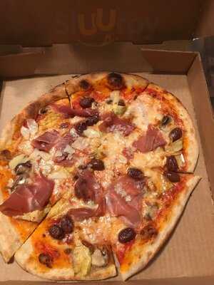 Zaza Fine Salad & Wood Oven Pizza Co.