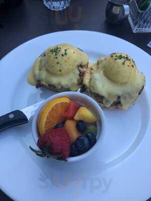 At Sara's Table Chester Creek Cafe