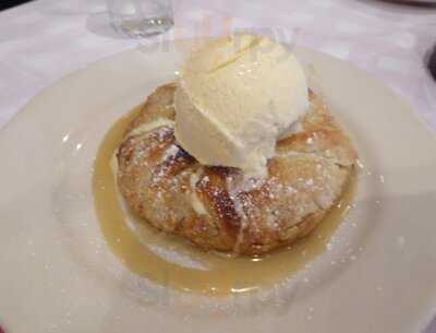 Maggiano's Little Italy