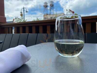 Lake Ave Restaurant & Bar