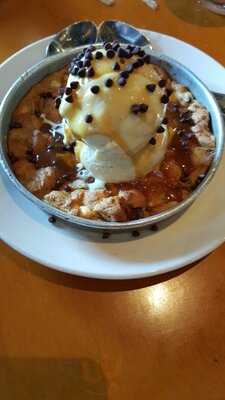 Bj's Restaurant & Brewhouse