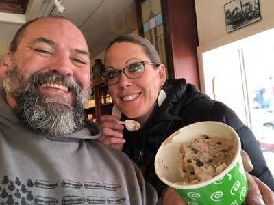 Clinton's Soda Fountain