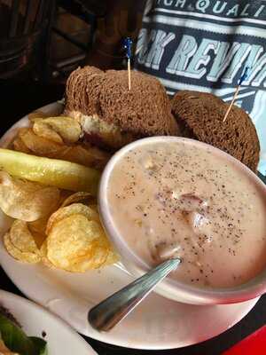 Sir Benedict's Tavern