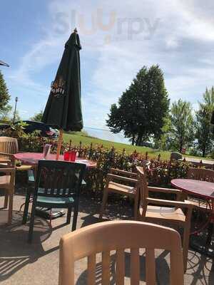 Sir Benedict's Tavern