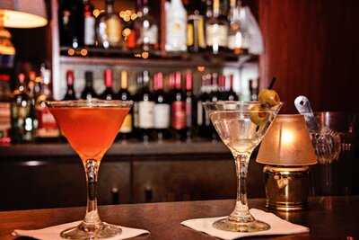 Syl's Restaurant & Lounge