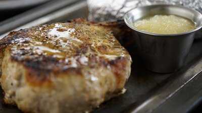 Syl's Restaurant & Lounge