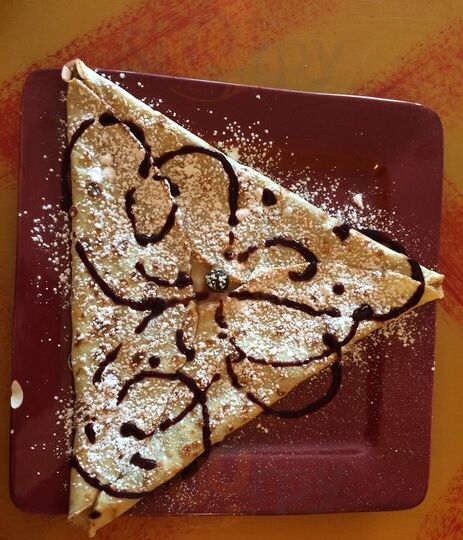 Crepes De Luxe Cafe