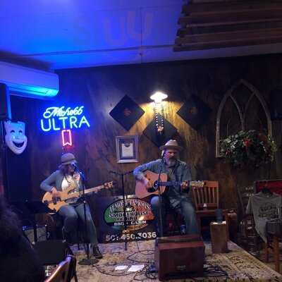 Almost Famous Smoke House & Grill