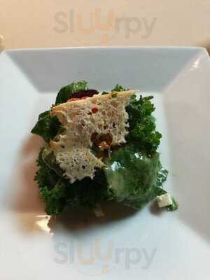 Aida Bistro & Wine Bar