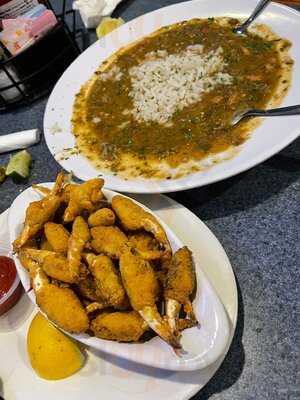 Mcelroy's Harbor House