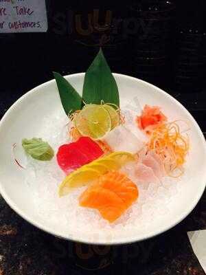 Umami Sushi Lounge & Grill Fusion