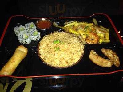 Umami Sushi Lounge & Grill Fusion