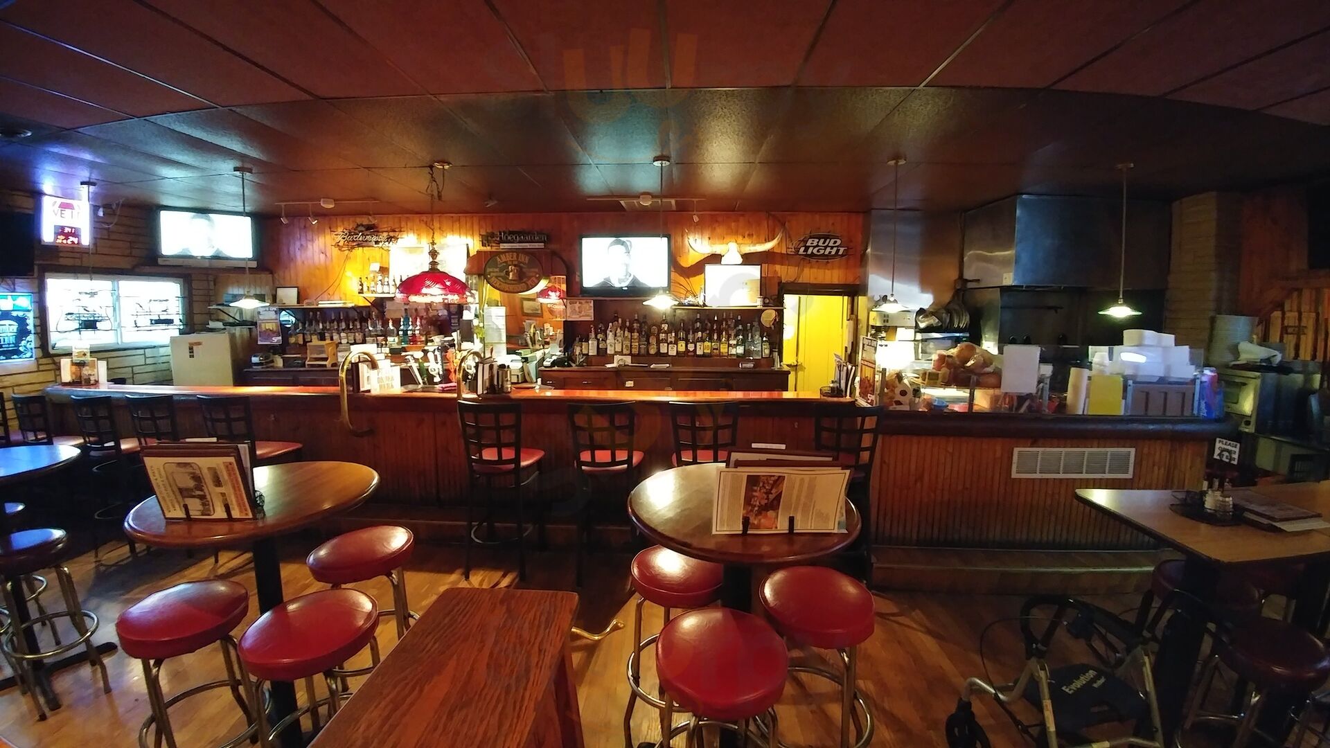 Amber Inn Bar & Grill