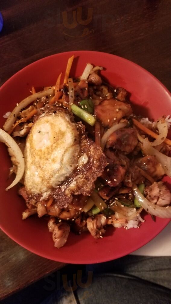 Red Salmon Japanese Restaurant