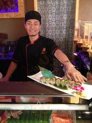 Sake Sushi Asian Fusion