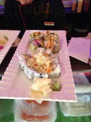 Sake Sushi Asian Fusion
