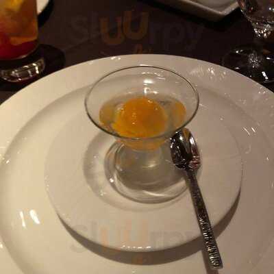 Mignon's Steaks & Seafood