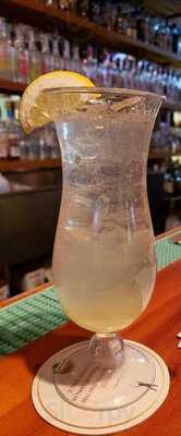 Zoggs Raw Bar & Grill & Rum Shack