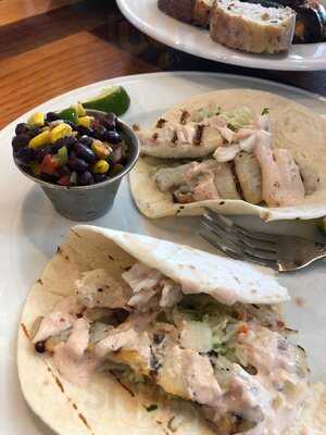 Fin's Ale House & Raw Bar