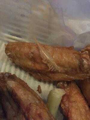 Champs Sports Bar & Grill