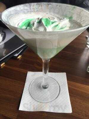 Anthony's Restaurant And Pub