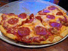 Nicola Pizza On The Avenue