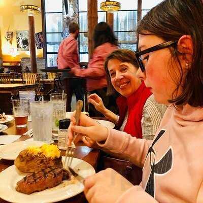 Uncle Buck's Brewery And Steakhouse