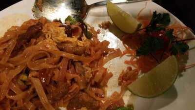 Izumi Japanese Steak House & Lounge