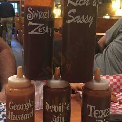 Famous Dave's Bar-b-que