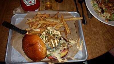 Bj's Restaurant & Brewhouse