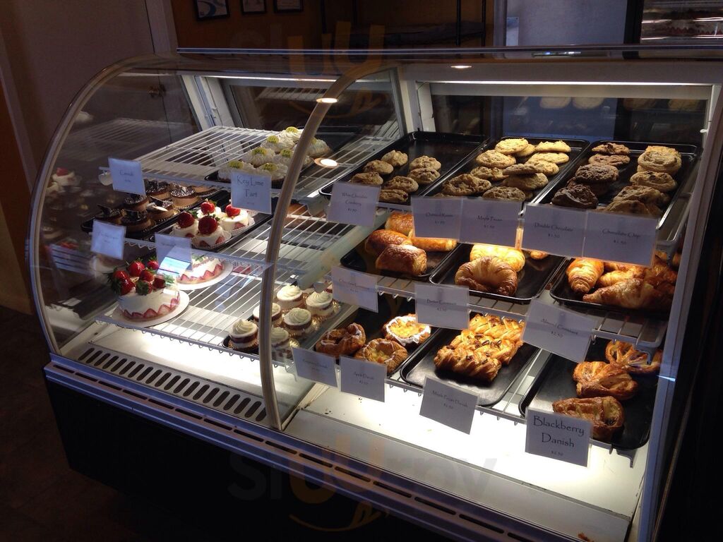 Fleur De Lis Gourmet Bakery