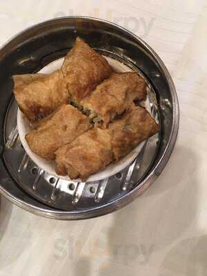 Full House Seafood Restaurant