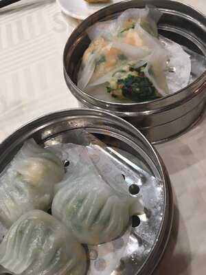 Full House Seafood Restaurant