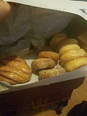 Poppy's Famous Donuts