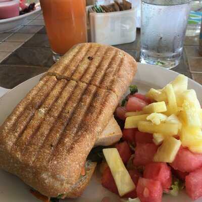 Greenman Juice Bar & Bistro