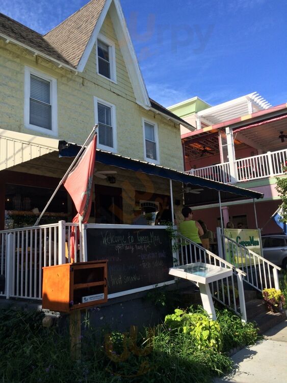 Greenman Juice Bar & Bistro