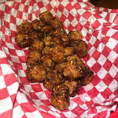 Baby's Burgers And Shakes