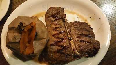 Colton's Steak House And Grill