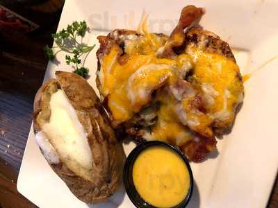 Colton's Steak House And Grill