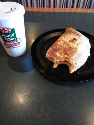 Round Table Pizza