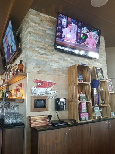 Hyvee Market Grille