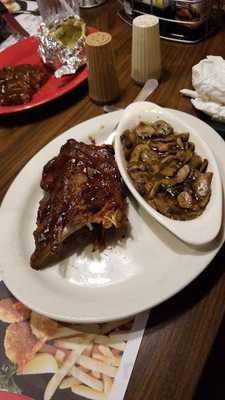 Hoss's Steak & Sea House