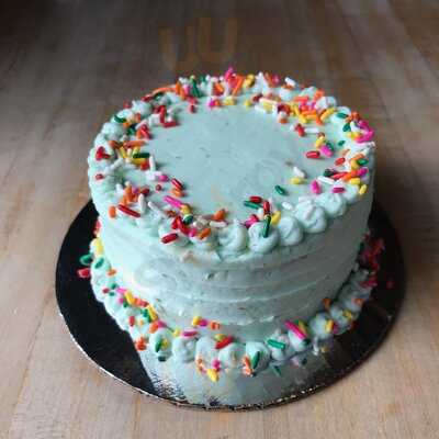 Daily Coffee & Eatery