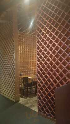 Hira's Steak And Sushi