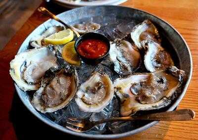 Conch Island Key West Bar & Grill