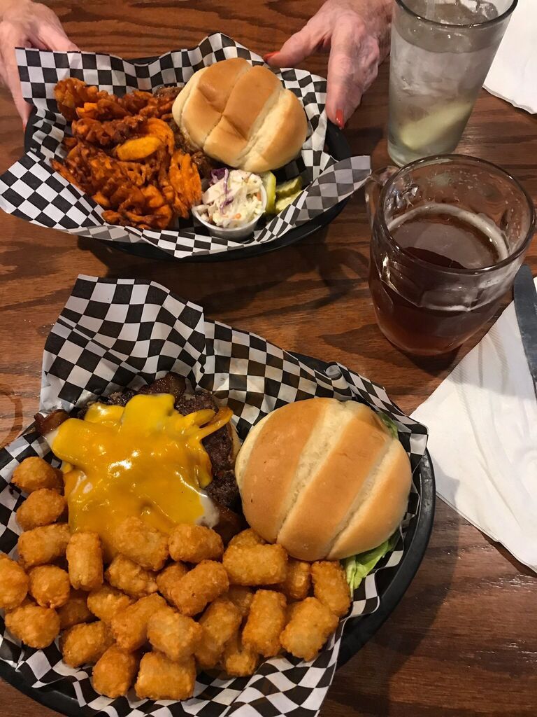 Shipwreck Bar And Grill