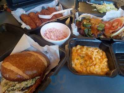 Chefy's Kitchen & Catering