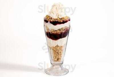 Lark O’ The Lake Cafe